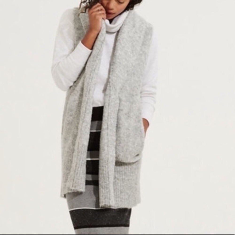 Lou & Grey Boucle Vest